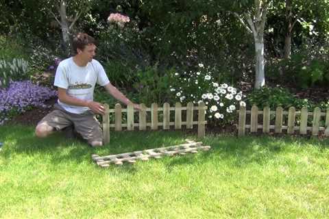 Choosing a Mini Garden Fence