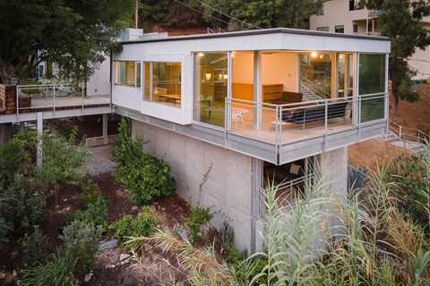 An Architect Couple’s Minimalist Dream House Is Up for Lease in L.A.