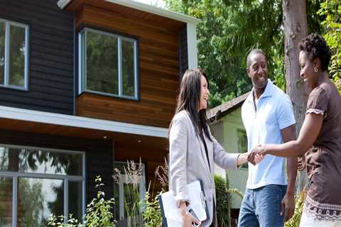 Is it better to buy a house at the beginning of the year or the end of the year?