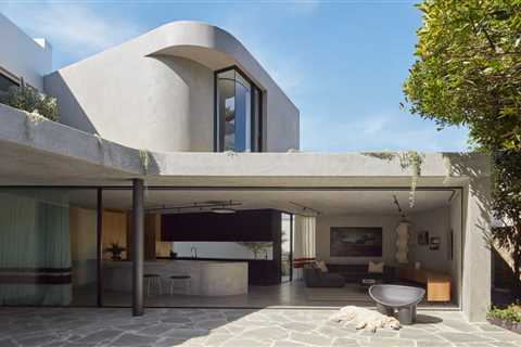 You’ll Never Guess the House Attached to This Concrete Extension
