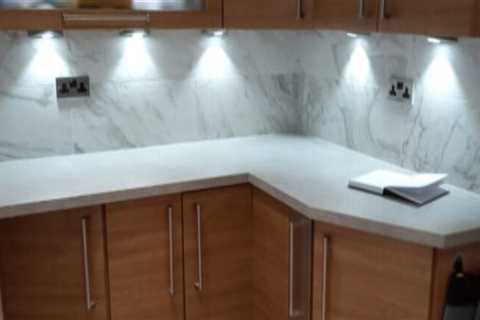 Kitchen Fitters Mount