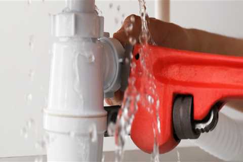 Dealing with Emergency Plumbing Situations: Tips and Tricks for Homeowners