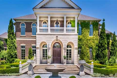 The Allure of Central Kentucky: A Look at Housing Prices