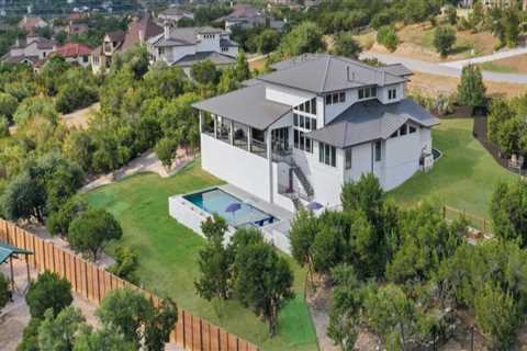 Why Roof Inspections Are A Must For Manufactured Home Construction In Los Angeles: Expert Advice