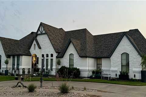 Building Your Dream Home: Why A Fort Worth Roofing Contractor Is Essential For Quality Construction