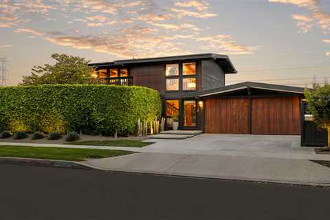 This $1.9M Cliff May Midcentury Has a Rare Second-Story Addition