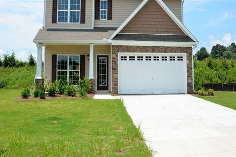 Companies That Buy Houses for Cash in Ann Arbor: How They Compare with Realtor Services for Today's ..